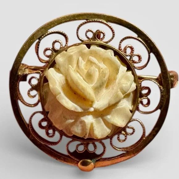 Vintage Catamore Carved Rose Brooch 12K Gold Filled Filigree Circle - Picture 1 of 6